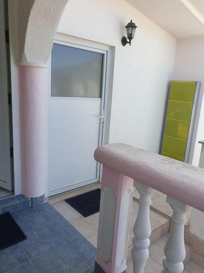 Villa 2 Swans Peroj Exterior foto